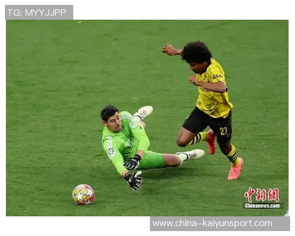 曼联对多特边锋阿德耶米表现出兴趣球探主管与其关系密切